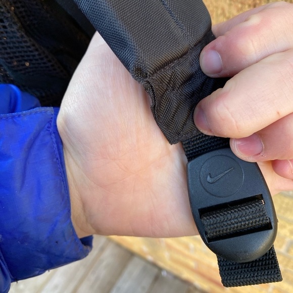 Vintage 2003 White Tag Nike Mesh Backpack Black - Picture 8 of 15